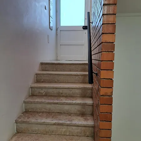 Airport - Std 2 - Ar Condicionado - Cave 20m2 215ft2 - Full Equipped - Ring Bell E 公寓 Lisboa