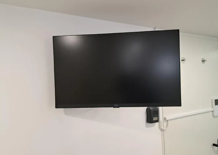 Airport - Std 2 - Ar Condicionado - Cave 20m2 215ft2 - Full Equipped - Ring Bell E *
