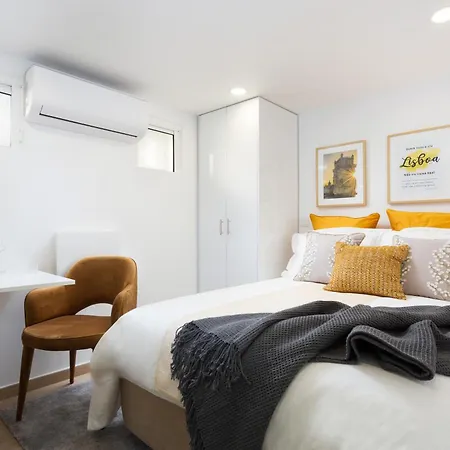 Airport - Std 2 - Ar Condicionado - Cave 20m2 215ft2 - Full Equipped - Ring Bell E Apartament *