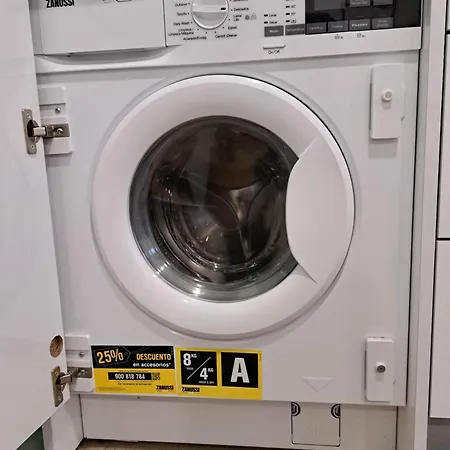 Airport - Std 2 - Ar Condicionado - Cave 20m2 215ft2 - Full Equipped - Ring Bell E Διαμέρισμα Lisboa